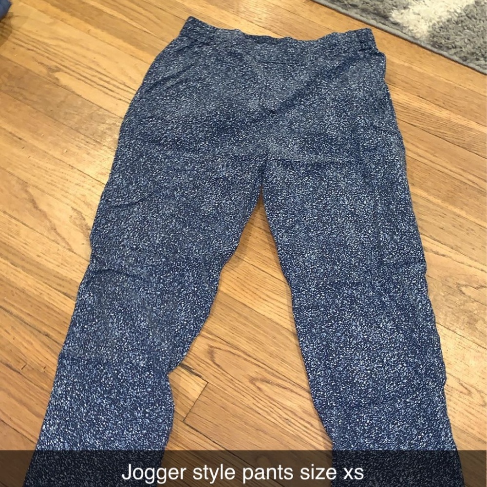 jogger style pants size xs